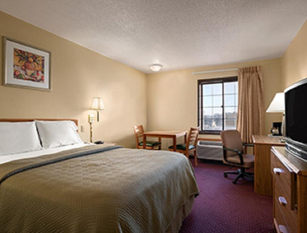 Travelodge Inn & Suites By Wyndham Muscatine Quarto foto